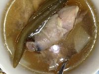 剝皮辣椒雞湯