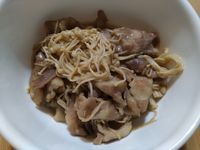 羊肉炒金針菇
