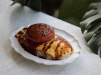 漢堡排蛋包飯