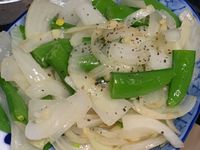 蒜炒洋蔥甜豆