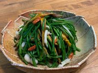 水蓮拌忘憂草