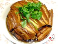 [龜甲萬樂享醍醐味]電鍋豆腐扣肉