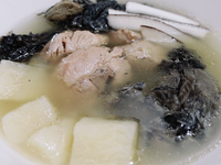 老椰子淮山竹絲雞湯