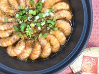 大方澎湃的年菜料理～鮮蝦粉絲煲