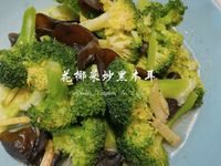 花椰菜炒黑木耳