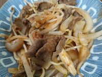 泡菜辣醬炒牛肉