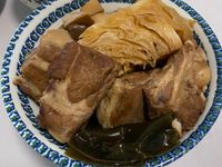 滷排骨