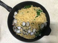 蒜香白酒蛤蠣義大利麵