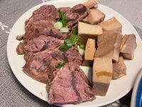 滷牛腱