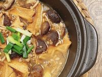 大小朋友都喜歡的鮮菇豆腐煲