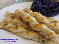 螺旋酥棒: 巧克力+海苔肉鬆兩款