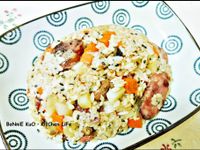 【電鍋料理】香腸菜心蒸飯♥