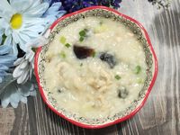 lanni  廣式皮蛋雞絲粥