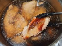 剝皮辣椒雞湯