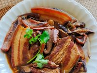 亁魷魚紅燒肉