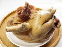 一雞三吃：涼拌雞絲，脆筍雞湯，雞肉鬆