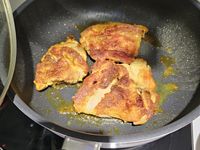 薑黃雞腿排