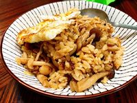 菇菇雞肉炊飯