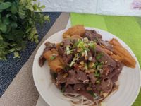 銀芽牛肉醬油條