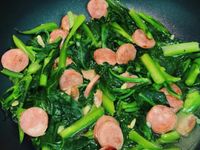 芥藍炒香腸