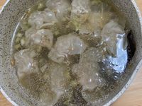 鮮蝦餛飩湯