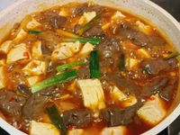 紅燒鴨血豆腐