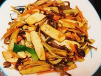 豆乾炒三絲