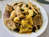 竹筍燒腱子肉