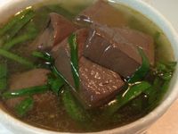 [湯料理]沙茶豬血韭菜湯