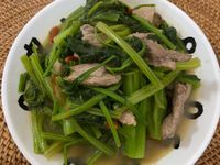 麻油薑香炒菠菜里肌肉