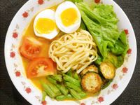 南洋蔬食叻沙(五辛素)