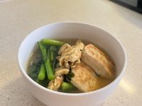 山茼蒿豆腐湯