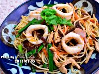 【可拉的鏡頭】沙茶豬油渣炒家常油麵