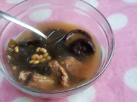 養顏美容湯之黃豆海帶燉排骨