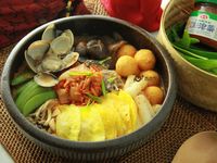 愛之味韓式泡菜鯖魚粉絲煲by戀戀家