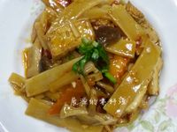 油豆腐燒筍片