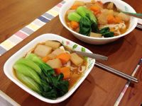 凱蘿簡易小料理~番茄紅燒麵(全素)