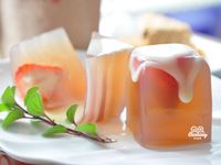 玉潤冰清莓果凍【草莓就愛鷹牌煉奶】
