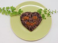 素香鬆紫米飯糰