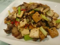 鹹豬肉炒豆干
