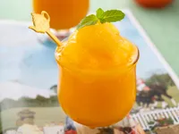 芒果柳橙冰沙