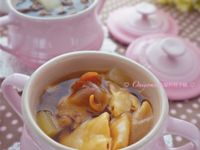 清熱消暑 - 冬瓜花膠螺頭瘦肉燉湯