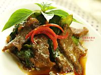 泰式紅咖哩椰香牛肉