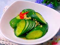 十分鐘快速上桌口感豐富超有層次的醃小黃瓜
