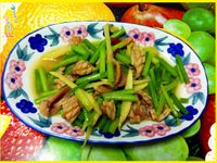 芹菜魷魚炒