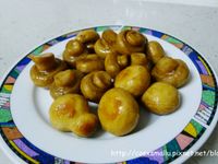 仿茹絲葵，奶油炒洋菇