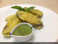 酥炸茄子佐青醬