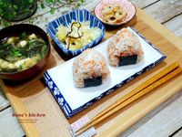 鮭魚三角飯糰