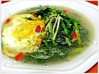 麻油茴香蛋包湯