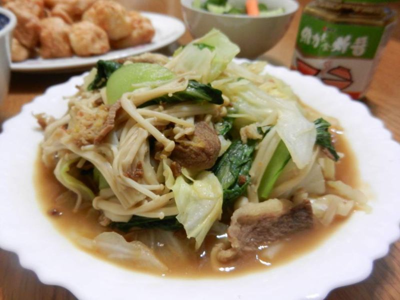 金針菇高麗菜炒牛肉『維力炸醬』